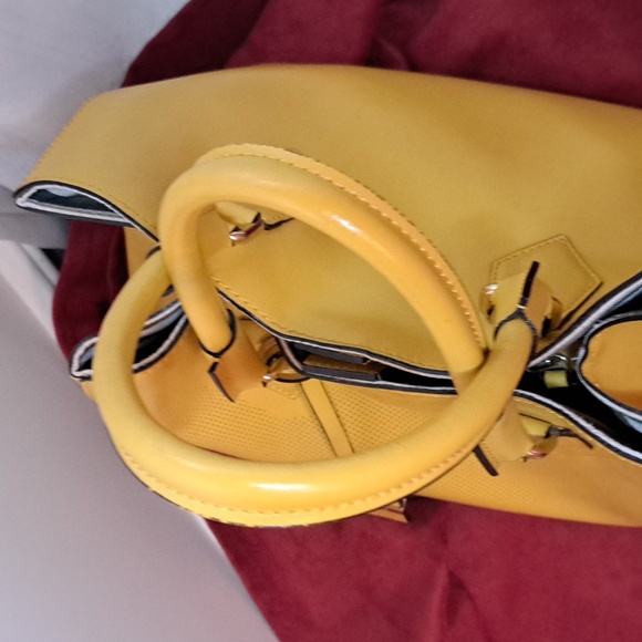 🥰 A.BELLUCCI ITALY Genuine Leather Soft Yellow Satchel/Crossbody EUC - Picture 7 of 12
